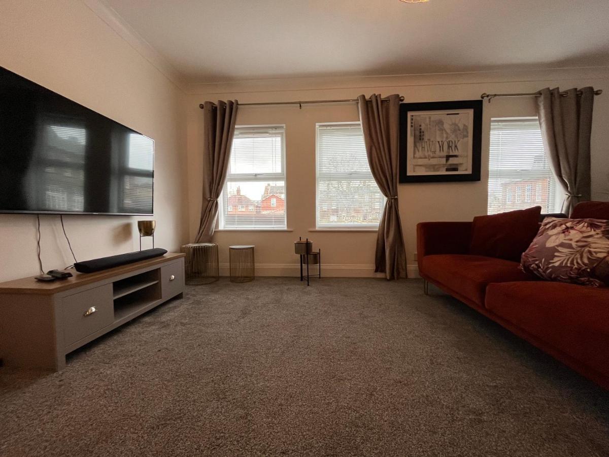 York Centre 2 Bedroom Renovated Flat, 8 Escrick Street Exterior foto